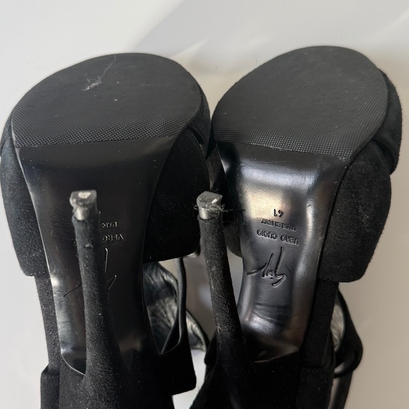 Giuseppe Zanotti suede heels - Picture 6 of 8